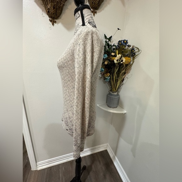 Eddie Bauer Cream Patterned Henley Style Long Sleeve Thermal size Small - Picture 5 of 7